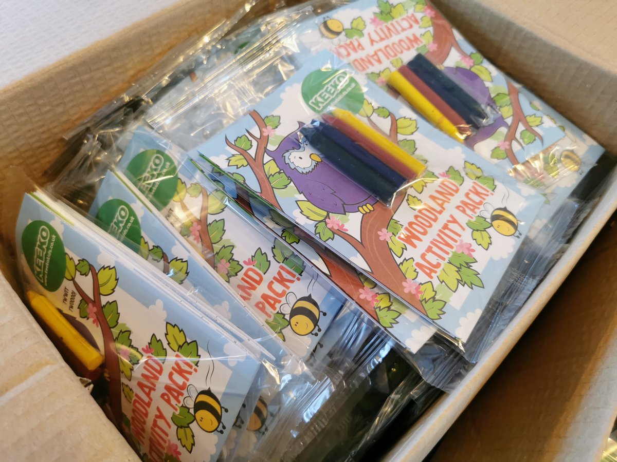 Volunteers from #TDCA are out in the sunshine delivering lunches and activities to kids and families across our Halewood community

Please visit tdcaonline.co.uk to register for the packed lunch scheme or to request essential boxes

#HereForYou #SMFEmergencyFund #LCRCares