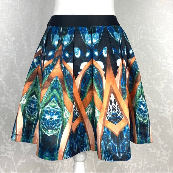 s_tinsa's tweet photo. So good I had to share! Check out all the items I'm loving on @Poshmarkapp #poshmark #fashion #style #shopmycloset #jealoustomato #crevo #magicfit: https://t.co/DnqtsrylGu https://t.co/q6bztfSRYZ