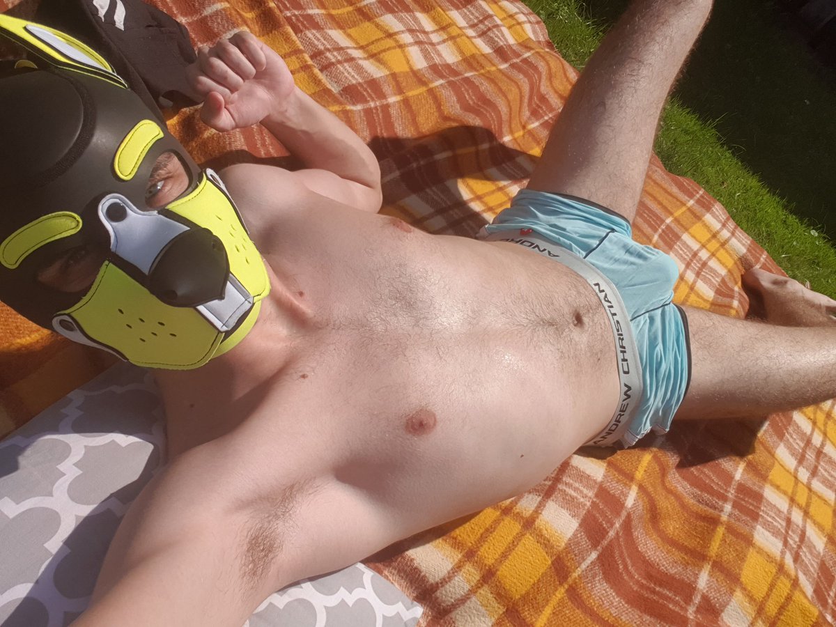 KamanoWolf's tweet photo. I love summer <3 https://t.co/xKyHghFjbK