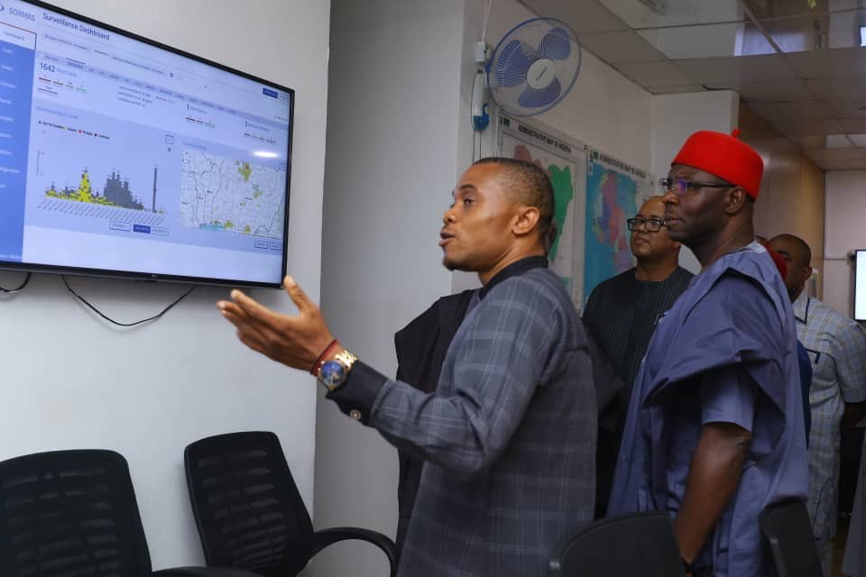 Chikwe_I's tweet photo. Happy #InternationalYouthDay

Especially proud of young people at @NCDCgov who take opportunities to contribute to health security, run with it with so much energy &amp; dedication

We remain committed to supporting the growth of next generation of public health leaders

📸 pre-2020 https://t.co/gGEAJdD1Yj