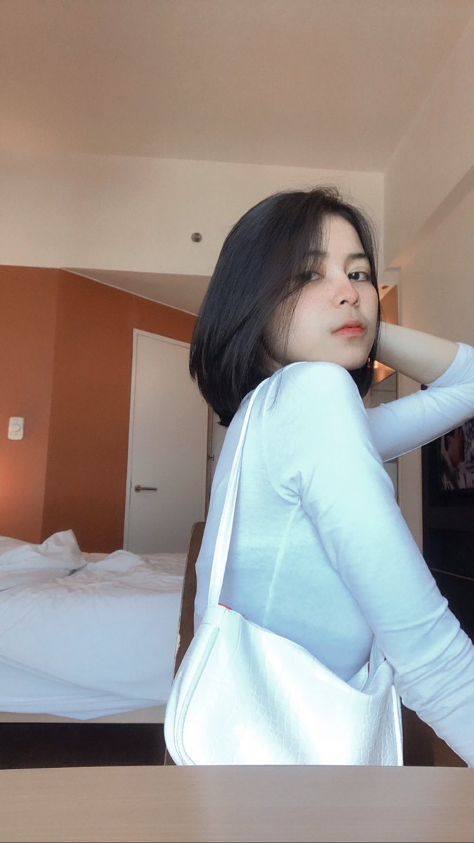 bybo_dus's tweet photo. Waini... RT @_JKT48TeamT: 17. @F_ViviJKT48 

Last but not least, ada Vivi!! Oh ternyata ini yang selalu ribut-ribut tentang #ViMir (Vivi Mira) atau #ViKuy (Vivi Chika)🤣🤣 kalau kalian team #ViMir apa #Vikuy nih?? Aduh jadi ikutan bingung juga kan😫😫 https://t.co/usBx6FJ1jx