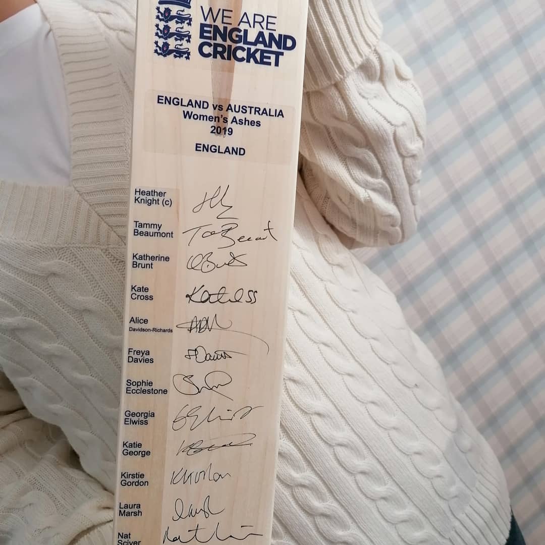 BuckBarrowbyCC's tweet photo. The Chairman's shirt arrived today from @craigoverton12 along with some nice donations from @ECB_cricket @NatWest_Cricket and @NBCricket. Well done Sir!

#BBCC #cricketfamily #GMCA #togetherthroughthistest #RaiseTheBat https://t.co/ACsFwzgr0B