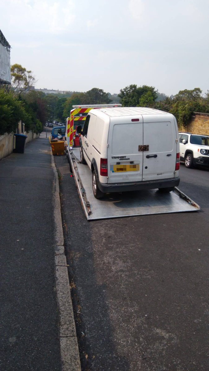 EnforcementTdc's tweet photo. Yesterday TDC Streetscene enforcement officers worked alongside @kentpolicerural. Joint working tackling illegal waste carriers & fly-tippers in Thanet. Multiple vehicles stopped, 3 vehicles were seized, 2 Fixed Penalty Notice & 4 Environmental Notices issued. #Opassist https://t.co/j4jGoZ4Ppo