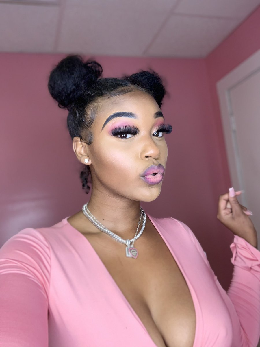 Welcome to my Twitter <a href="/iamjenjib/">Jenji</a> follow me for cute content such as makeup , nails, hair, &amp; fashion post .
  And subscribe to my only fans and YouTube channel coming soon 🥰🐐 #BlackTwitter #mua #onlyfans #YouTuber #nailtech
