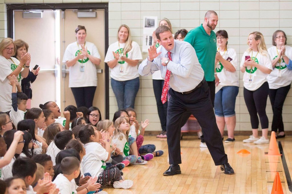 10 lessons from the most generous CEO in Massachusetts:

1 stay humble
2 hire the best
3 do not fear failure
4 think long-term
5 high integrity
6 give more than expected
7 provide opportunities
8 actions > words
9 beginner’s mindset
10 values create value zd.net/2PEXvU3