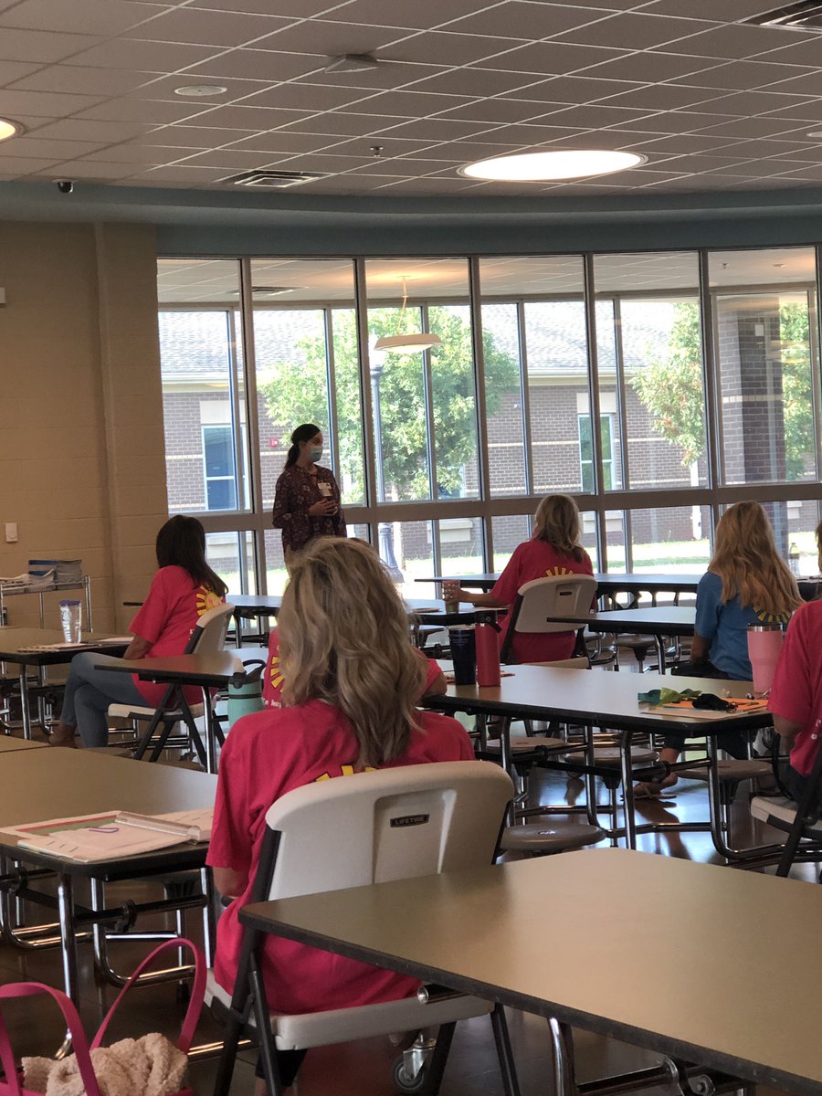 bigsandyelem's tweet photo. We’re getting ready for another great year!!  Thank you @pamliebenberg1 for getting our day started! @tcss_schools #tcsslearns https://t.co/8GuQckFywM