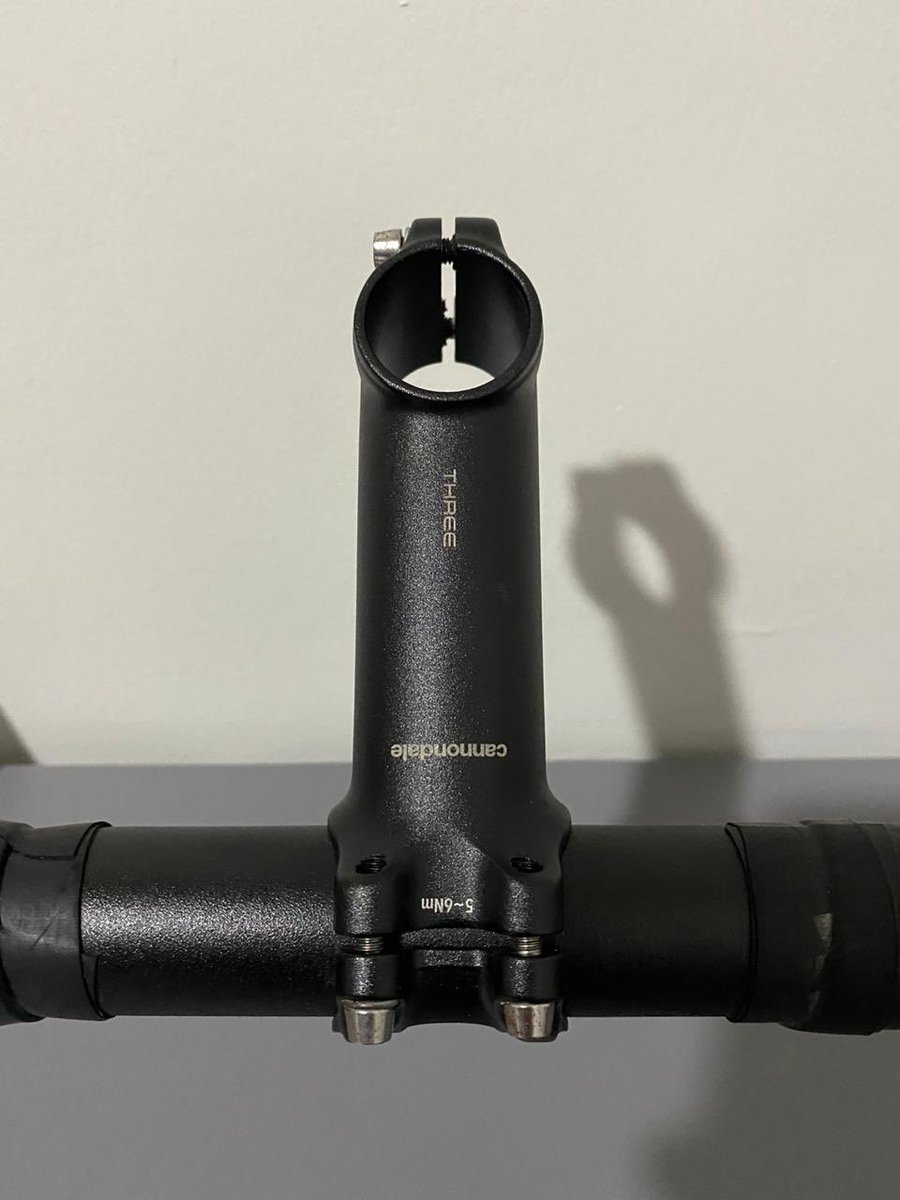 Cyclery11's tweet photo. WTS 🙏🏻 #fnfjb

Item: Barset only no mutil
 Stem - cannondale
 Dropbar - cannondale
 Bartape - cyclovation

Cond : used

Price : 1,600,000 https://t.co/YMqAOtl8dD