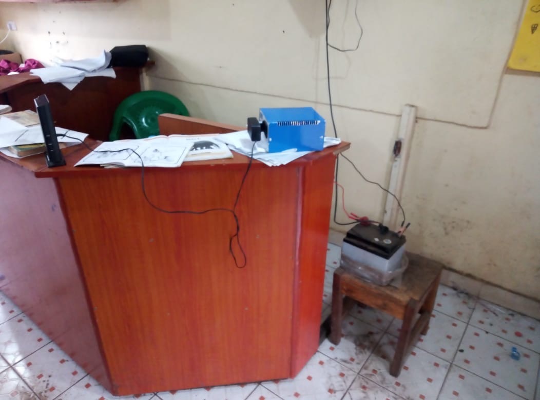 When we began the webinar we mentioned tech could be a bit tricky in rural Kenya - we meant it! Here's a #behindthescenes look at our internet set up/back up. Thanks to our creative &amp; dedicated staff for ensuring the girls' internet connection was strong!
#YouthDay #31DaysofYOUth