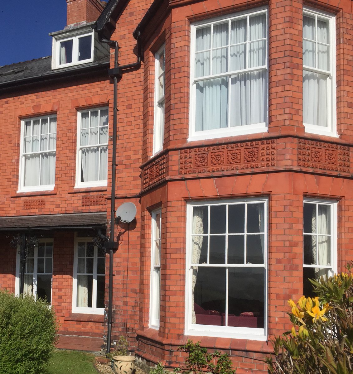 adventureWALES's tweet photo. Ty sinamon August client feedback and we still have weekend availability for September if you fancy a cheeky family and friends break! https://t.co/Mopm6y1q8M
