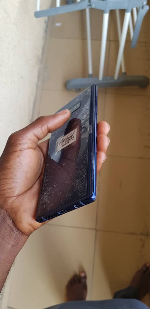 decluttership's tweet photo. Neatly used Samsung Note 9 (6gb 128gb) for sale at N155,000 

Pls help RT, my buyer is on your TL 

#BBNaijia https://t.co/Gid352cGpO