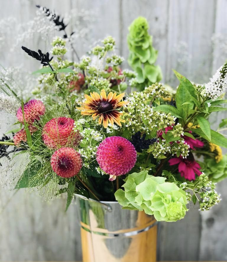 SeasonalBlooms's tweet photo. We love delivering florist buckets in Bath. Or as one customer calls them Buckets of Joy. Everything you need to make one or more arrangements at home. #Flowerfarming #Bathlocal #getcreative #grownnotflown https://t.co/PtZTWlFl4y