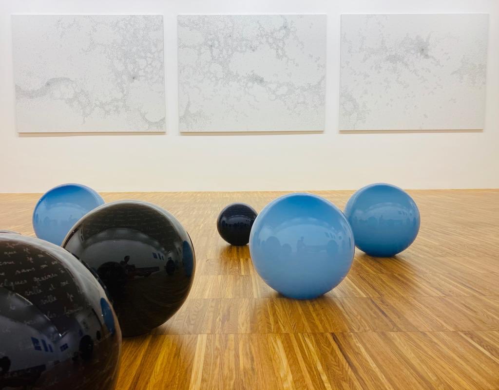 ArtGhisla's tweet photo. È con piacere che vi annunciamo che  la mostra di Véronique Arnold è prorogata fino al 3 gennaio 2021!
•
It is a pleasure to announce that Véronique Arnold’s show is extended until January 3th 2021! https://t.co/xnQCS5igOk