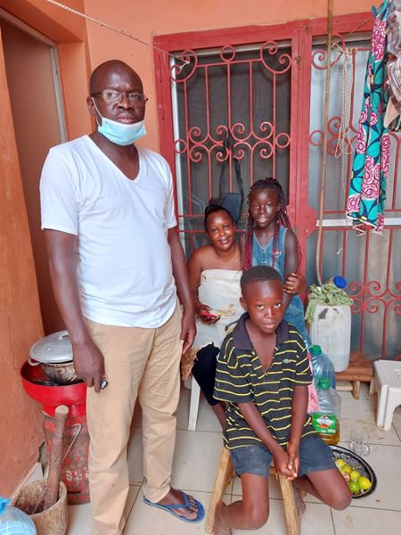 RencontresH's tweet photo. Accueil Chirurgical
Notre présidente profitant d'une escapade sur Saly au Sénégal 🇸🇳 a rendu visite à la jolie Sira accueillie l'année dernière par Sandra &amp; Christophe
De très bonnes nouvelles de sa santé et un moment de convivialité avec sa famille ont clôturé ce RDV fort sympa https://t.co/7MAKy6zHFs