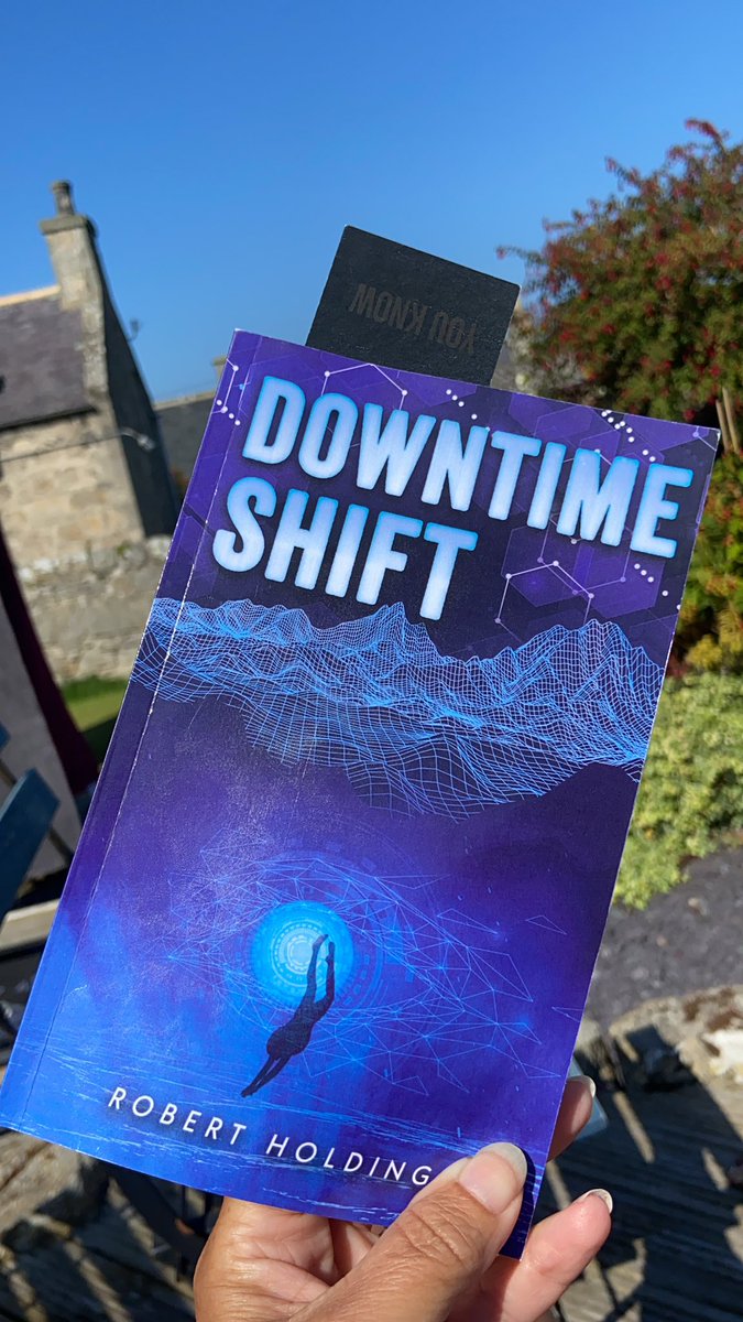 ArtbyKirsti's tweet photo. I was going to have an art day today but it’s too gorgeous to be indoors so instead I’m reading Downtime Shift by @RobertHolding10
Hopefully get my pencils out later ✏️
#Reading #sittinginthesun https://t.co/cgrJ558lL0