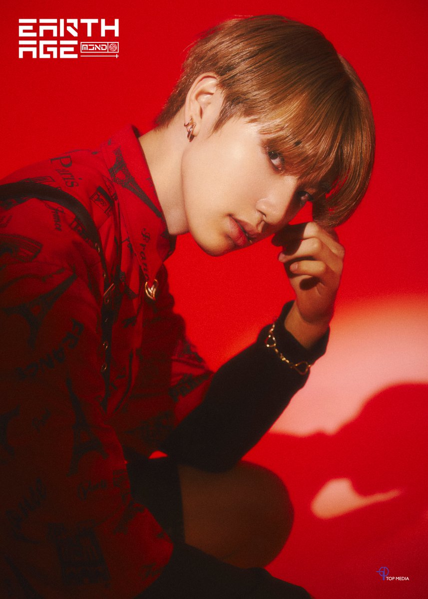 McndOfficial_'s tweet photo. MCND [ EARTH AGE ] GALAXY PHOTO #휘준

#MCND #엠씨엔디 #HUIJUN #EARTH_AGE https://t.co/2VNChiW7MF