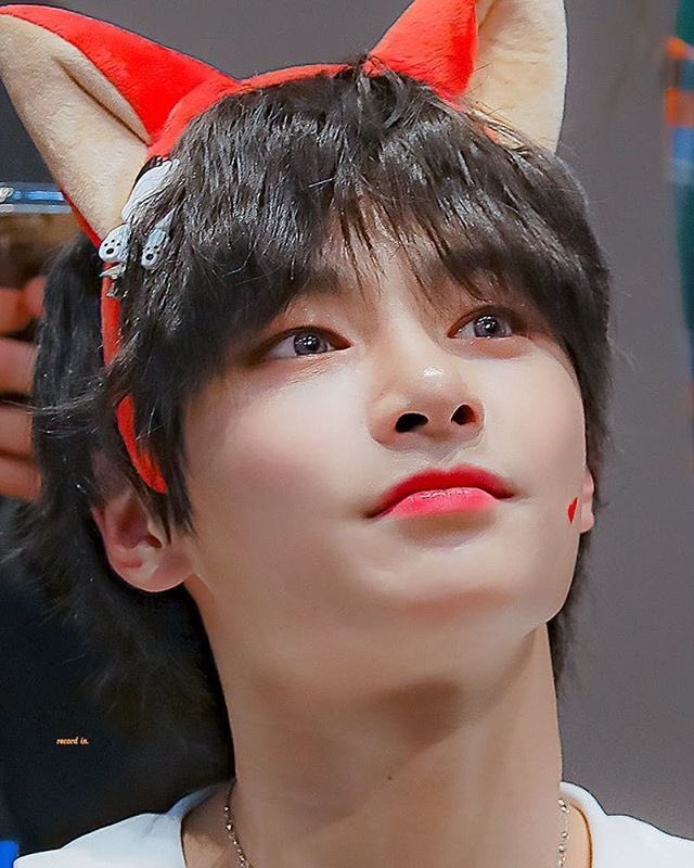 jeongin’s duality ; a thread 