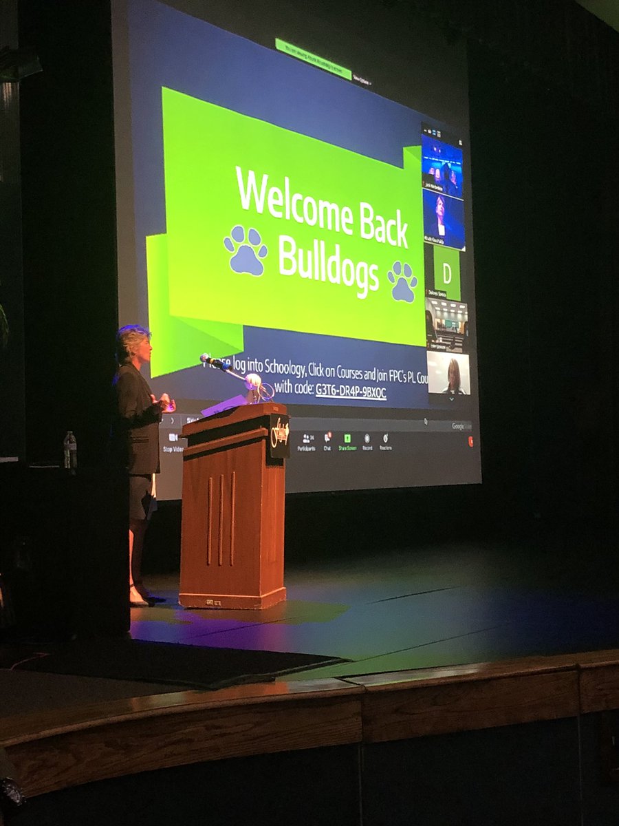 Amy_Ferrer_FPC's tweet photo. Thank you so much to @FlaglerSoup for coming to @FPCHS this morning to welcome our Bulldog F🐶mily back to school! #StrongerTogetherFPC https://t.co/9Lr2xtkV9g