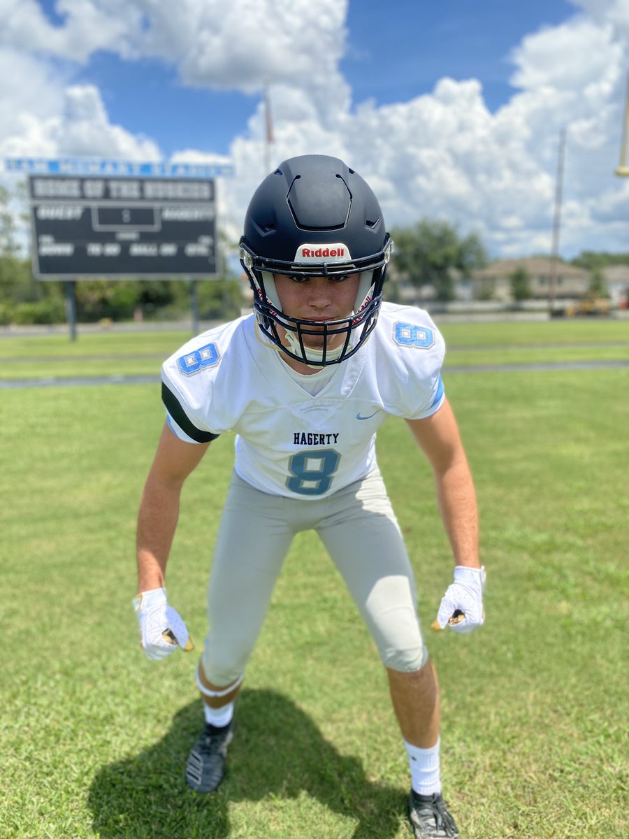 1CoachQ's tweet photo. Looking forward to a season regardless of a start date!! 🔥🏈😤@AnthonyBenzija @jjeremyfrederic @wyattwilsonnn @Hagerty_FB @mikebenz22 #plus3 https://t.co/cVaBxd6Q83