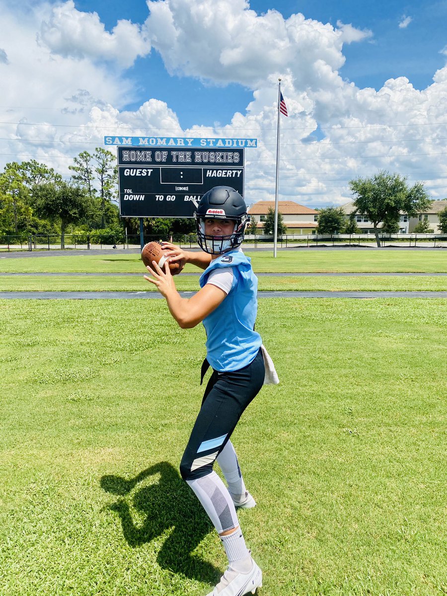 1CoachQ's tweet photo. Looking forward to a season regardless of a start date!! 🔥🏈😤@AnthonyBenzija @jjeremyfrederic @wyattwilsonnn @Hagerty_FB @mikebenz22 #plus3 https://t.co/cVaBxd6Q83