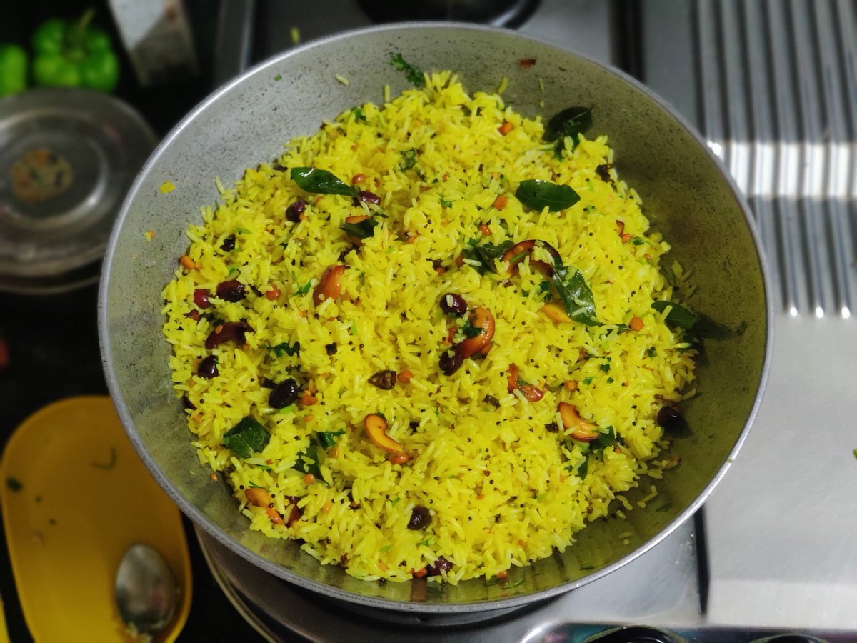 We made lemon rice for the very first time.
And it's turned out so good. 😊💛
#lemonrice #goodfood
@sftmumbai