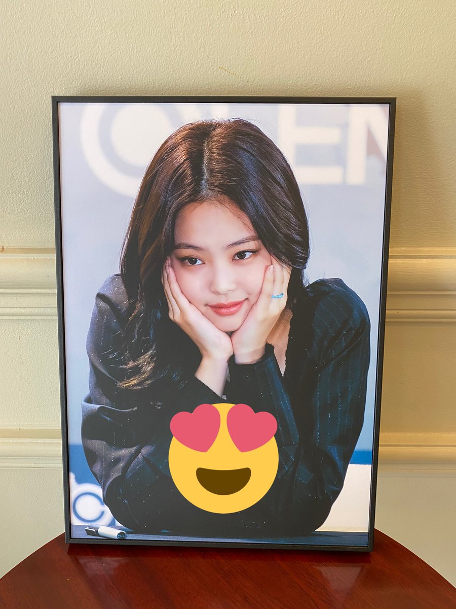 오늘 카페 가서 수령하고 왔습니당♡ 
너무 예쁜 제니 사진 찍어주셔서 감사해요
기여운 제니 크게 보니 너무 좋네요😭💙😭
<a href="/lliFoxy327/">ʙʟᴀᴄᴋғᴏxʏ</a>