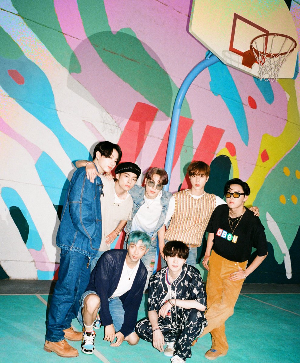 btsanalytics's tweet photo. Dynamite by @BTS_twt, 2nd look! 

#2ndDynamiteTeaser https://t.co/f8WvDk6W6T