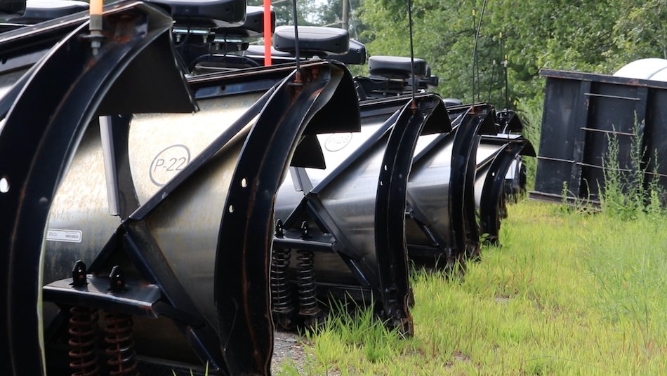 northatlantics1's tweet photo. We're ready to put our equipment to work! ❄️😎

#Snowplow #plow #plowing #plowingsnow #heavyequipment #snowremovalservices #snowmanagement #snowcompany #snowremovalcompany #snowmanagementcompany #summerwork #offseason https://t.co/afu9DgDpcr