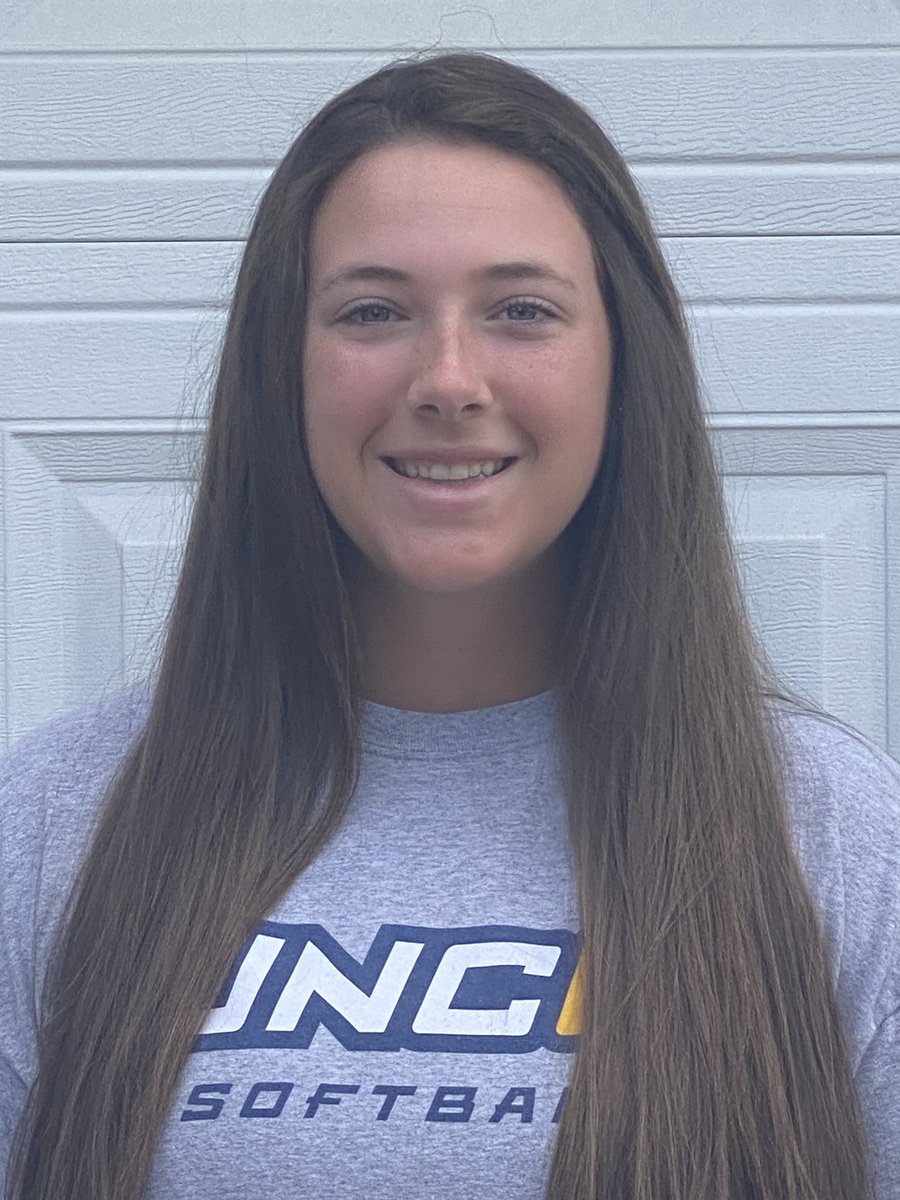 FirecrackersLC's tweet photo. 🚨Player Announcement🚨
We would like to Welcome Meredith Harwood @mere_harwood to our roster.  Meredith is an @UNCGSoftball commit in 2021 class.  She will be guarding the corners and hitting bombs this fall! Welcome to the Firecracker Family. #firecrackersnation #playwithhonor https://t.co/FY8Hw2pWYk