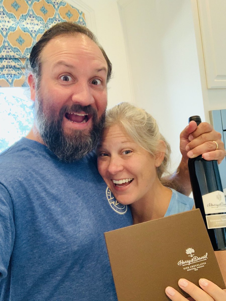 We have the best friends! Thank you, <a href="/ErinMuroski/">Erin Muroski</a> &amp; <a href="/MarkAgee/">Mark Agee</a>, for the amazing (and delicious) housewarming gift. 😘