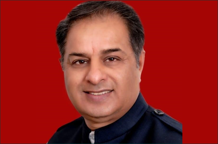 DDNewslive's tweet image. Congress leader and party's national spokesperson #RajivTyagi passes away due to cardiac arrest today