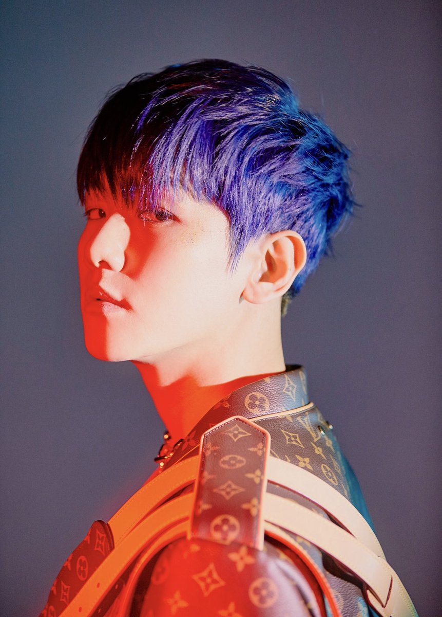 exobaek_byun's tweet photo. SuperM's full album with single 100 coming out soon.

Take a look at my teaser while you wait https://t.co/OFrMbLt3ZA