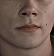 dylan o brien having the cutest nose ever a thread ;)