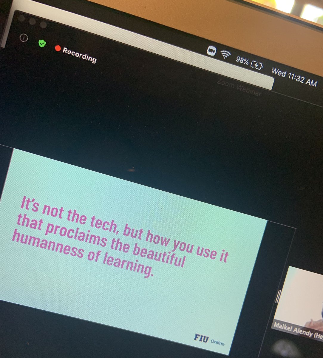 AleInTech's tweet photo. As I get ready to start the new school year with a bunch of new tools,  @NotUrAvrgMike pointed this out during @FIUonline #click12 session.  
Is important for all the #Teachers out there to remember this. 👆🏻 https://t.co/vxbx2aOqO7