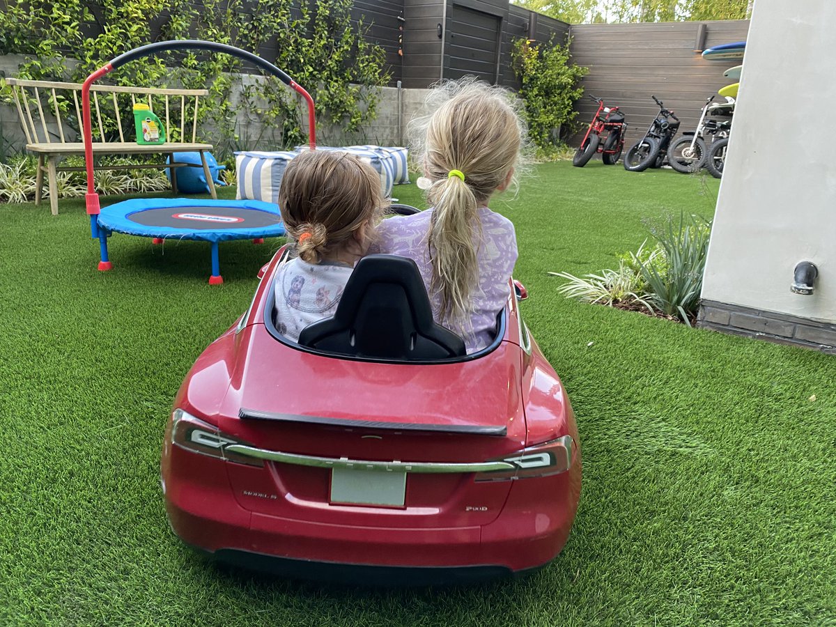 radio flyer tesla charger