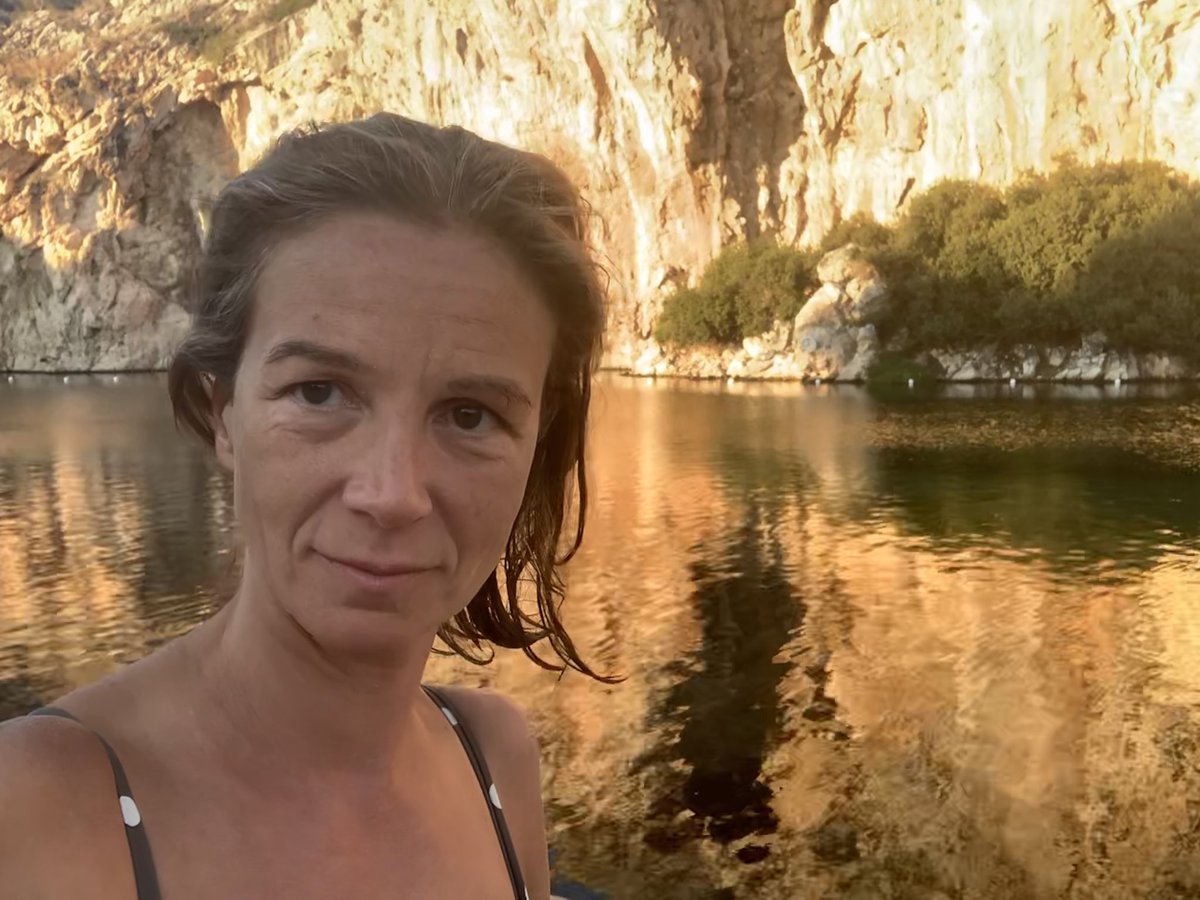 sheneverwalked's tweet photo. The glorious summer afternoons at the lake. Lots of swimming 🏊‍♀️ , splashing about and just being in a truly beautiful place with my favorite people. #summerswim #lakeswimming #vouliagmenilake #swimming #running #runner #runwell #swimcrosstraining #runningblog https://t.co/5avAlOAssX