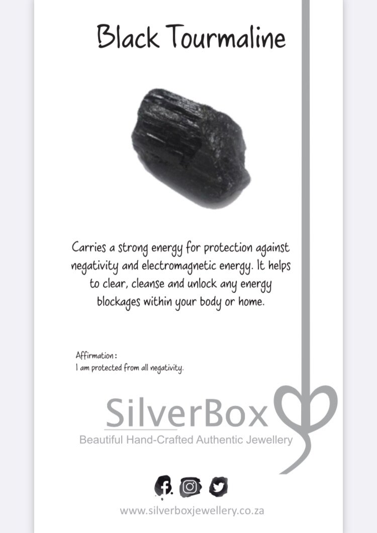 SilverboxJ's tweet photo. Now is a good time to clear the air in our lives &amp; homes. #healingcrystals #black #jewellery #MentalHealthAwareness https://t.co/6ysAaqFhSW