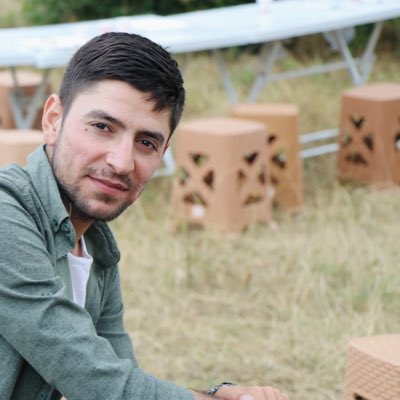 SuatCim's tweet photo. #YeniProfilResmi https://t.co/vgc8Zo5vdk