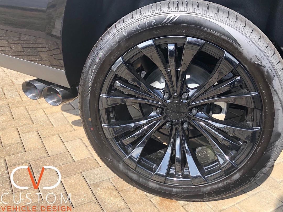 CVDAuto's tweet photo. Cadillac Escalade on Vogue Onxy wheels and Vogue Signature V tyres
#2020 #CadillacEscalade #Cadillac ⠀
#Escalade #Voguewheels #SCT2 #voguetyres #CVDauto
#CVD #CustomVehicleDesign
#CustomSUV #luxurysuv #Customized https://t.co/blhUeqMCZV