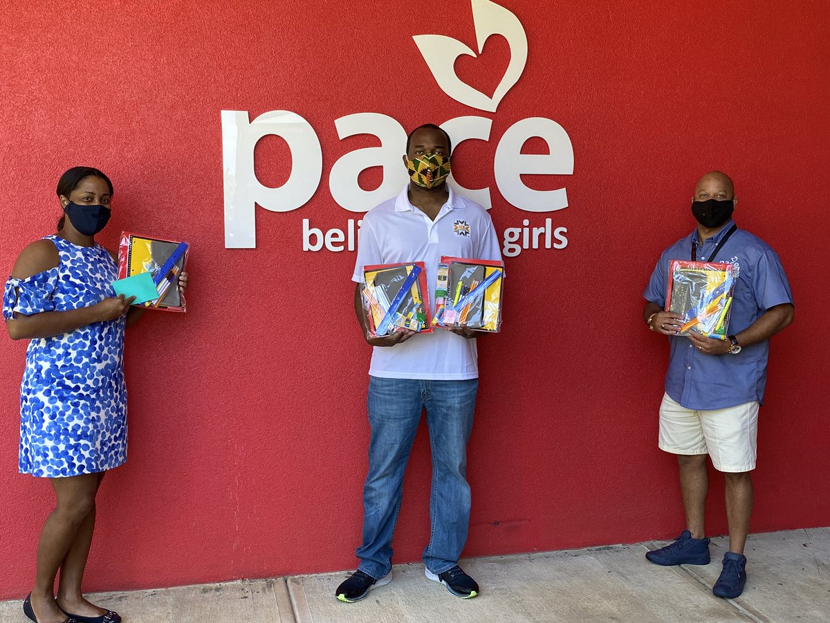FoundationICE's tweet photo. The #ICEFoundation was happy to give school supplies to all of the incoming students for @PACECenterLeon. Thank you to the #GOAT, @ComcastStef, of @ComcastNBCUCI for the support! We are happy to partner with them to help the girls #shinebright! https://t.co/7REXm1k8a8