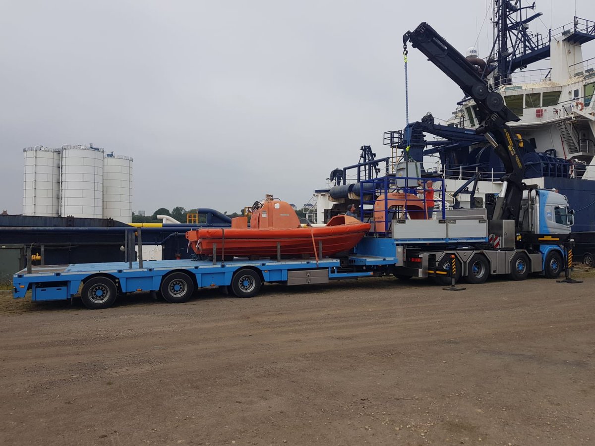 AlbertVCU's tweet photo. Klusje aan de overkant vd plas in the UK voor #Avalon #Newcastle #UnitedKingdom @dfdsnederland #PrincessSeaways https://t.co/nCAzArh15p