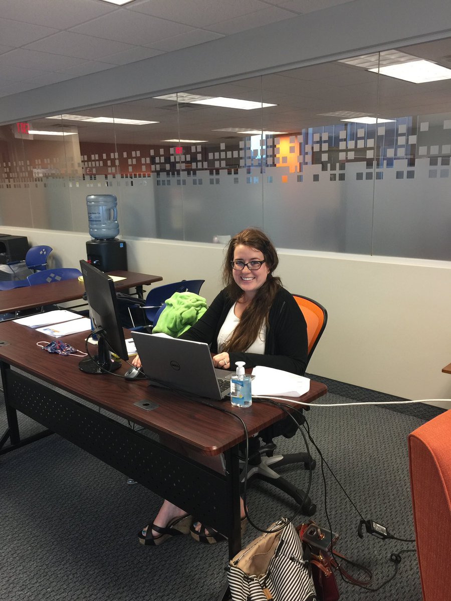 CDFA_Update's tweet photo. Who has the best summer school setup? Tell us in the comments with the emoji that best represents them
#CDFASummerSchool 😄🤓😎 https://t.co/lJGLsYyCiu