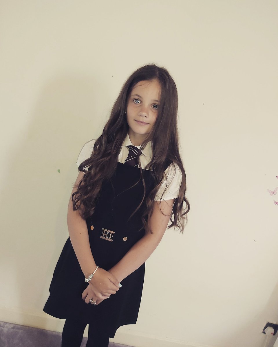 DuffKhadra's tweet photo. @Kirkcaldywestps  so glad you guys are back!! 🎉 

Annabel hope @misslonie123 enjoyed her first day at her new school,dean was so exctied to see @1MrsBell1 this morning and told me he had great fun with @MrsPMarshall1 https://t.co/ztgdVn3WkJ