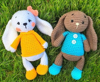 ManualidadesNCX's tweet photo. PATRON GRATIS CONEJO AMIGURUMI 38373 https://t.co/AMJp7z44b8