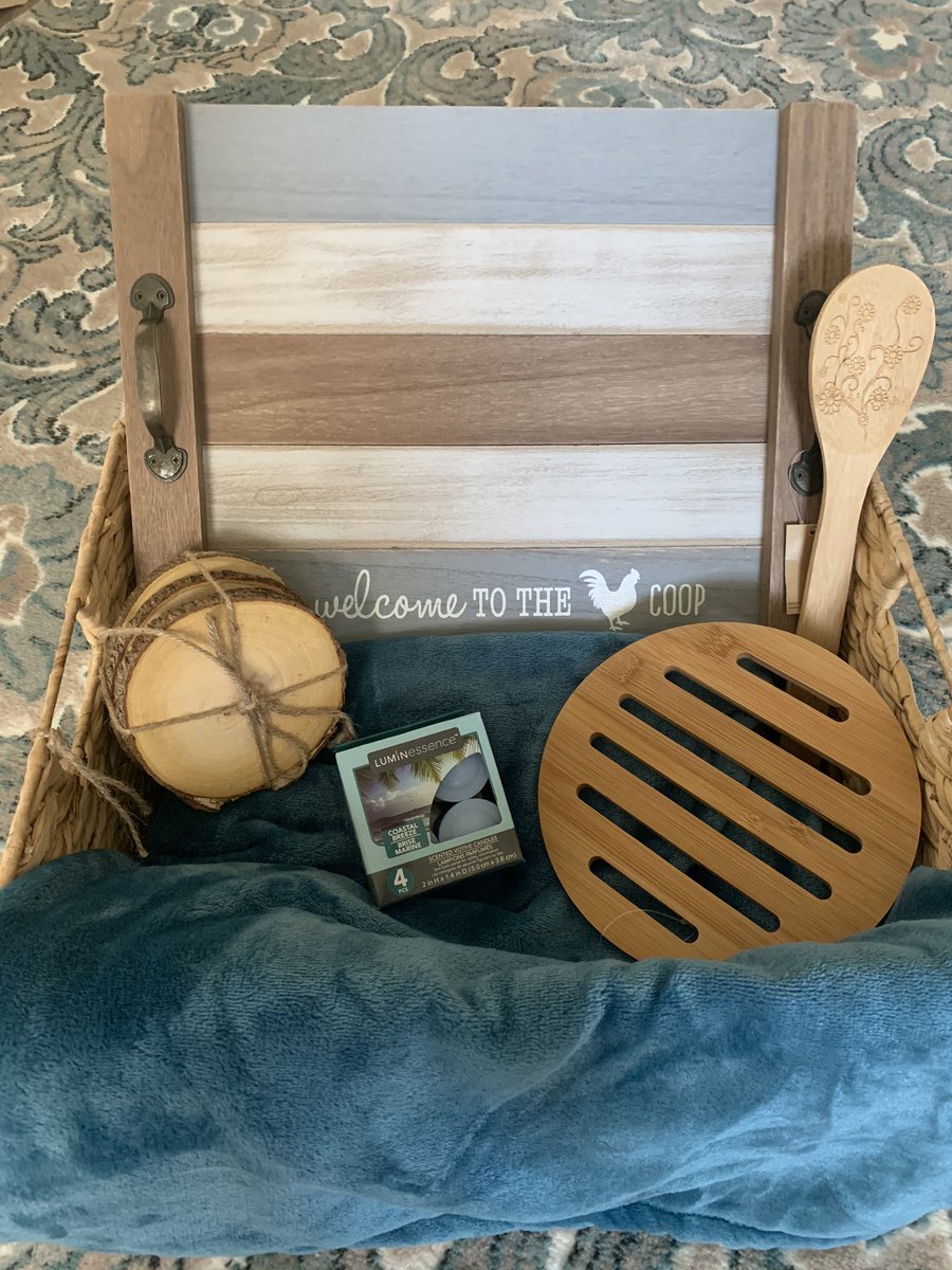 LastMinBaskets's tweet photo. Another Custom House Warming Gift Basket going out today!!🏡🧺 
#LastMinuteBaskets #CustomGiftBasket #giftbaskets #giftbasketsforalloccasions #lastminutegifts #thoughtfulgifts #thoughtfulgift #housewarminggifts #housewarminggift #newhomedecor #welcometoourcoop #farmhousehomedecor https://t.co/p1OUkN2rSz
