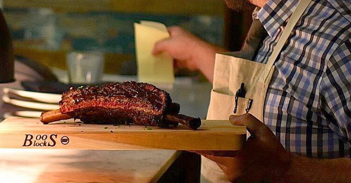 Order up! Feast in a big way at STQ. Dinner reservations available Wednesday-Saturday evenings on killensstq.com or on Open Table. #killensstq #ribs #meat #bbq #houston #texas