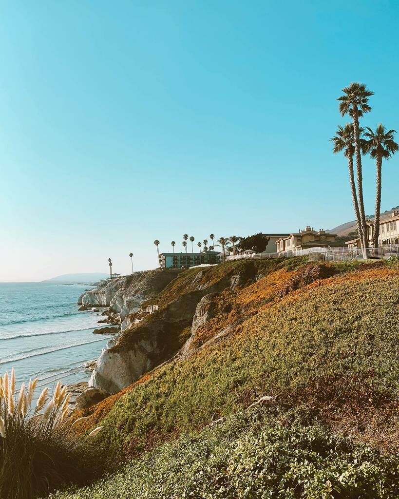 That time I went to Pismo beach in California for a conference and awed at the beautiful sunset and sunrise every frickin day.⠀
.⠀
.⠀
.⠀
I don’t know about you but travel fever is at an all time high over here. When all we got is our camera rolls to … instagr.am/p/CDzX_HSAztM/