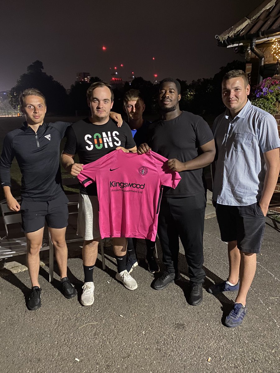 FcVillacourt's tweet photo. After long, long weeks of waiting we would like to announce our new away kit has finally arrived (Home Kit coming this Friday) a lovely Nike kit for us and big thanks to our away kit sponsors Kingswood Project Management Ltd for hooking us up 😍🤙 https://t.co/DaX8wdtqhL