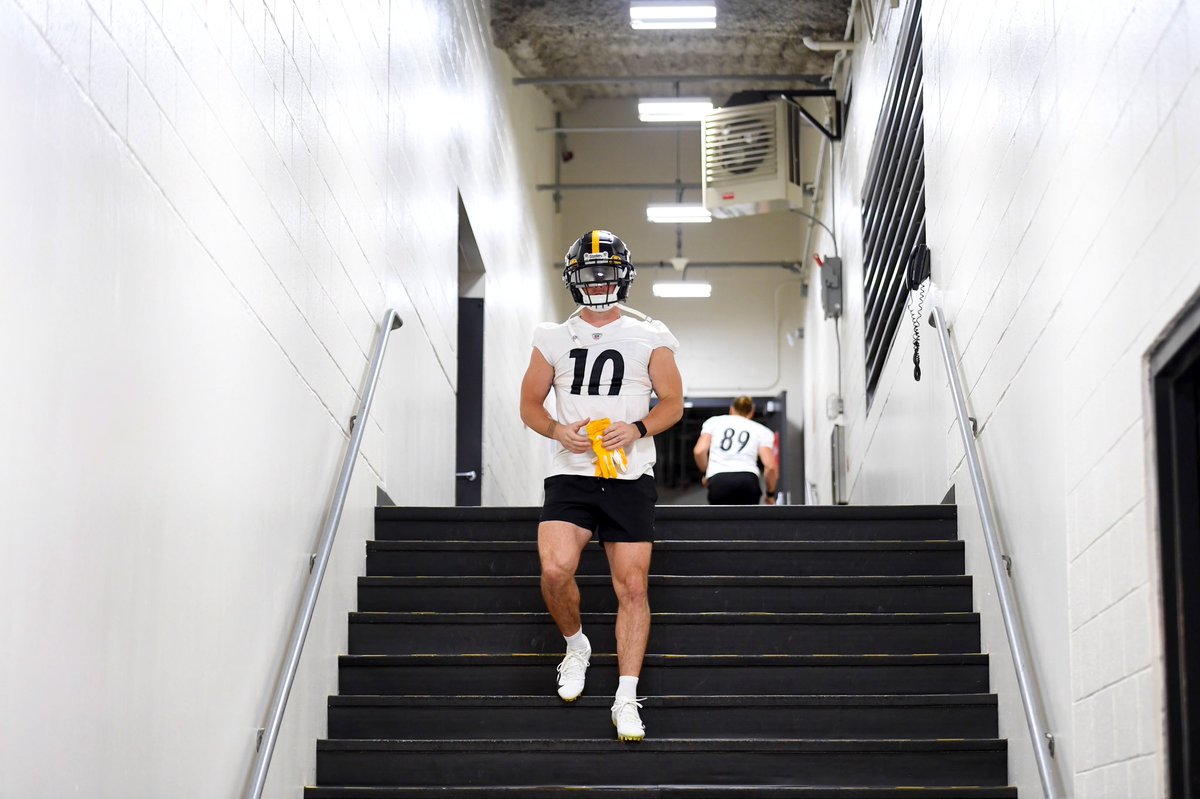 Ryan Switzer tweet media