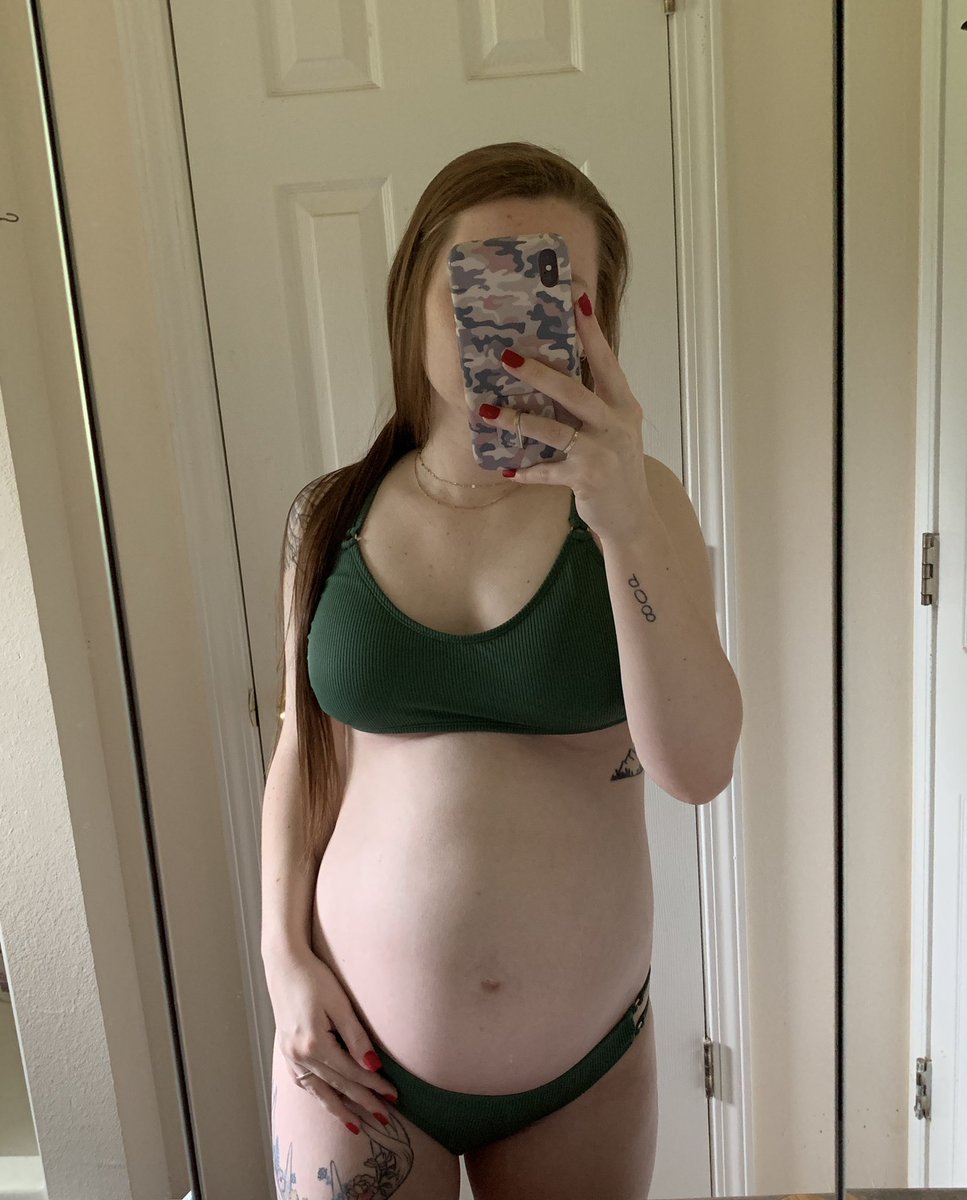 ___savanna__'s tweet photo. the bump https://t.co/LfLMYBSgqo