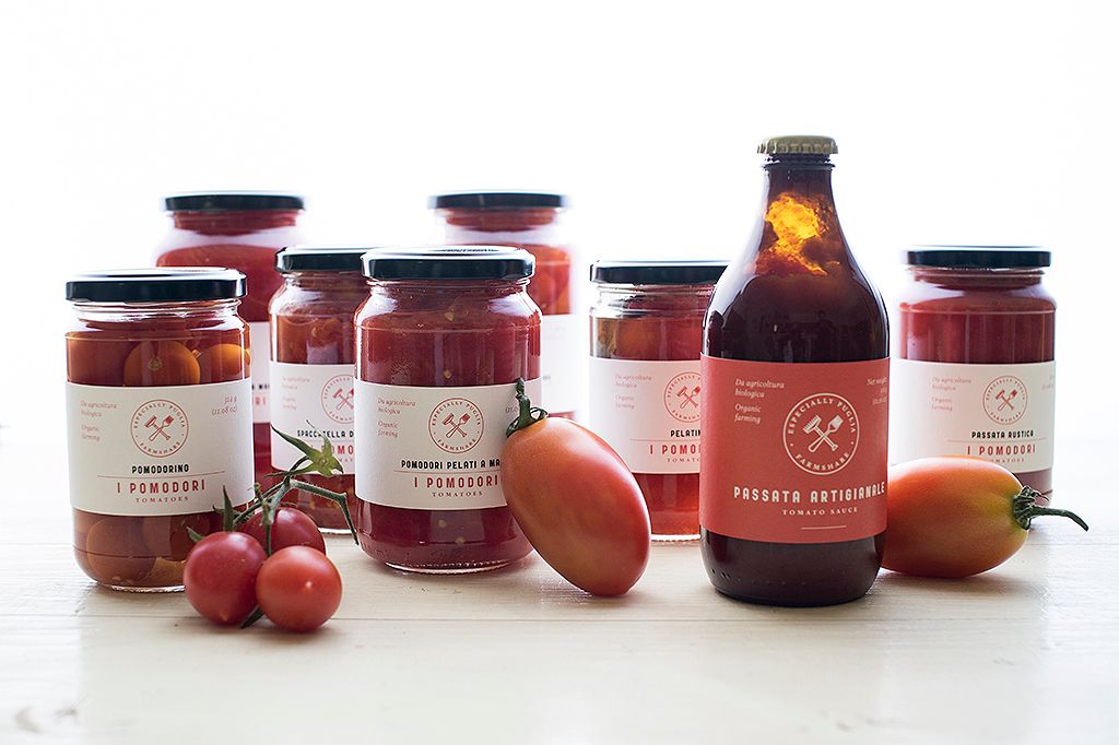 Did you know that August is when tomatoes reach their ripest?  AND, did you know that more than half of Italy's canned and jarred tomatoes come from Puglia?  There’s no substitute for rich soil, sunshine and an ingrained local connection to the food – and there never will be.